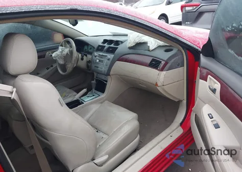 2004 Toyota Camry Solara Sle V6 z USA, uszkodzony, nr VIN 4T1CA30P24U002772